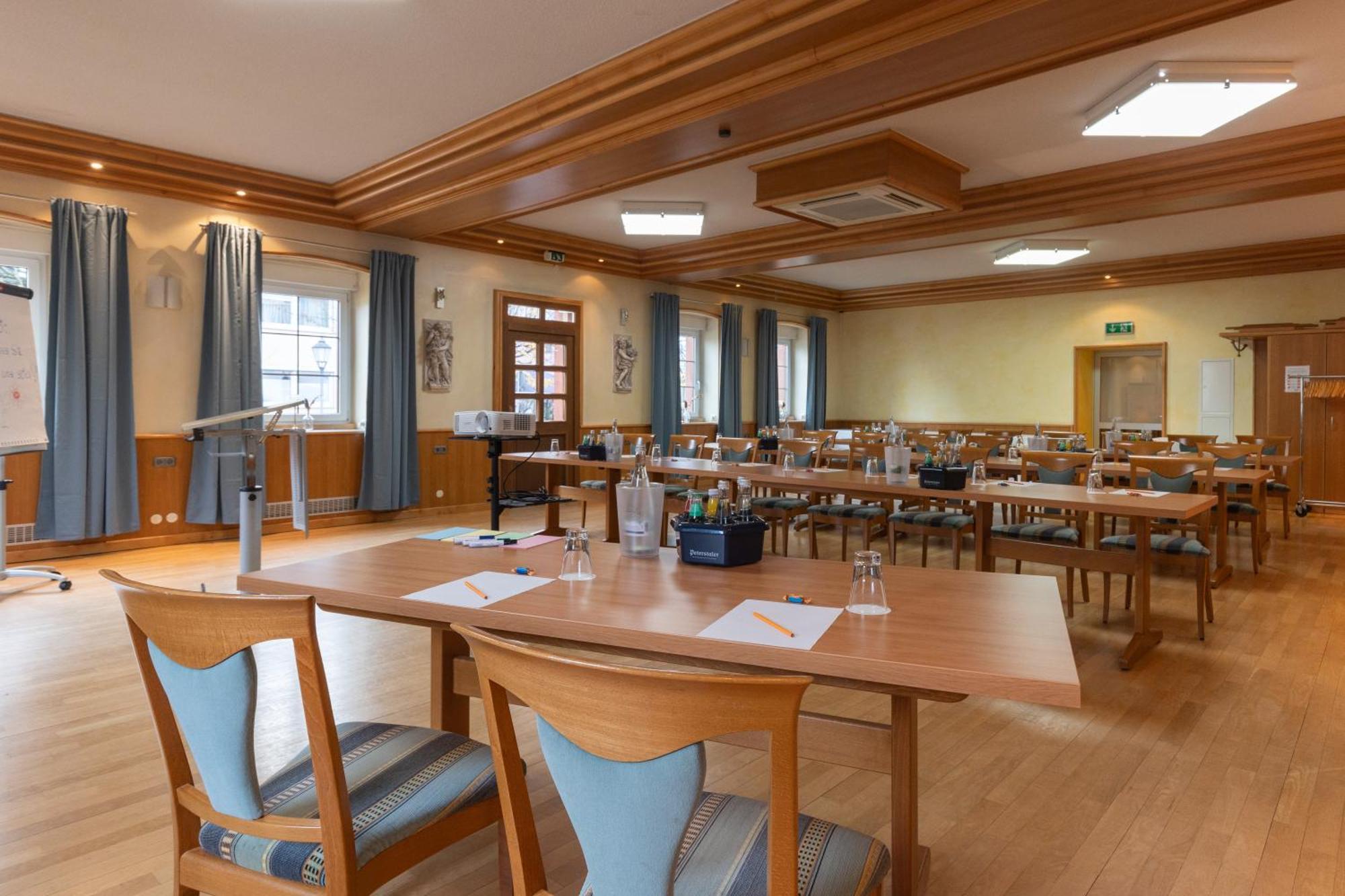 Hotel-Gasthaus "Krone" Boetzingen エクステリア 写真
